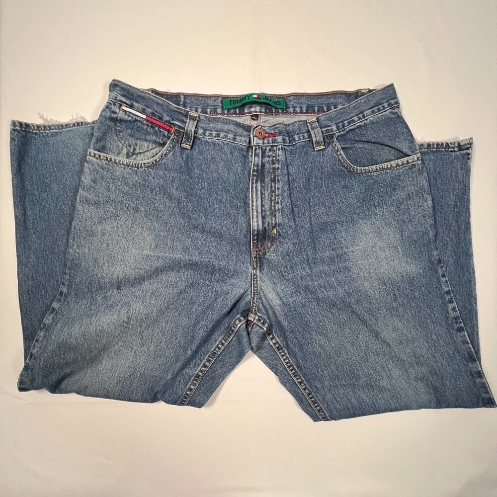 Tommy Jeans 40 x 30 Medium Wash Boot Cut Denim Distressed Hilfiger Straight Leg